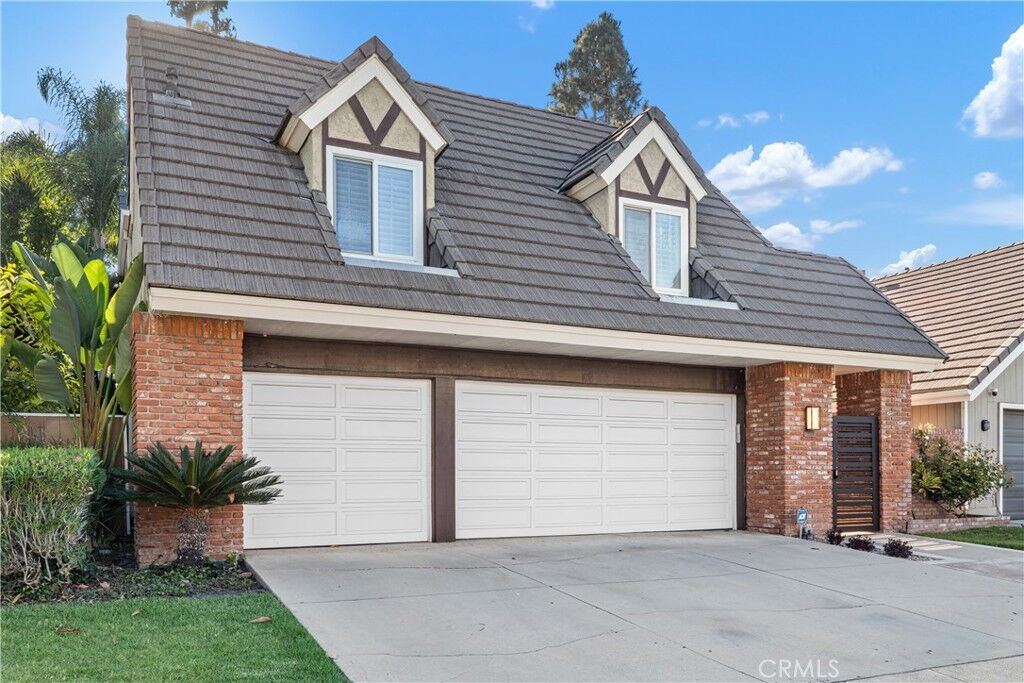 Property Photo: 3413 Summerset CA 92626