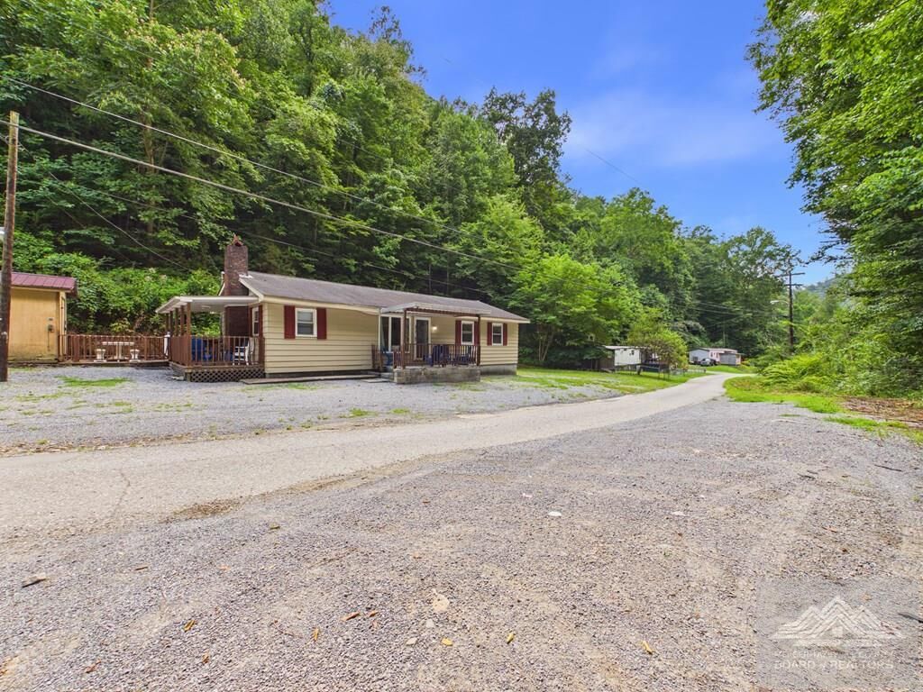 Property Photo:  277 Stafford Br. Rd.  WV 24851 