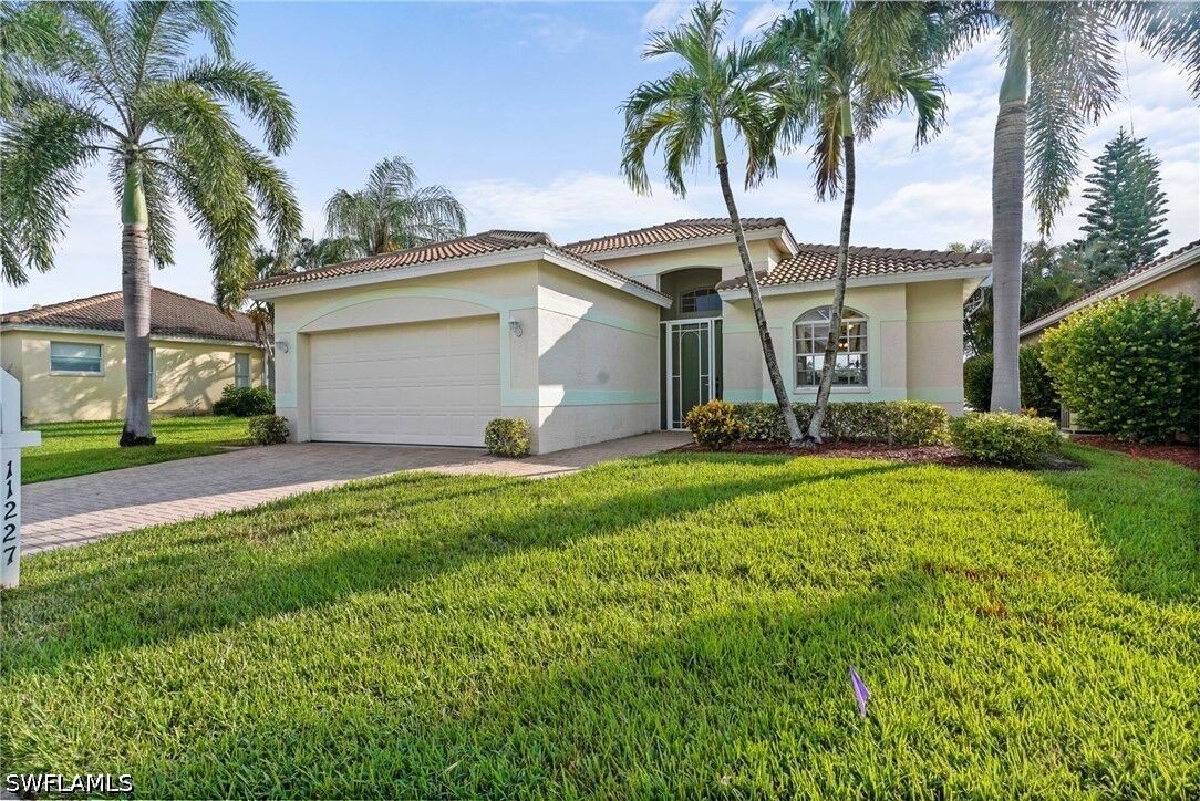Property Photo:  11227 Lakeland Circle  FL 33913 