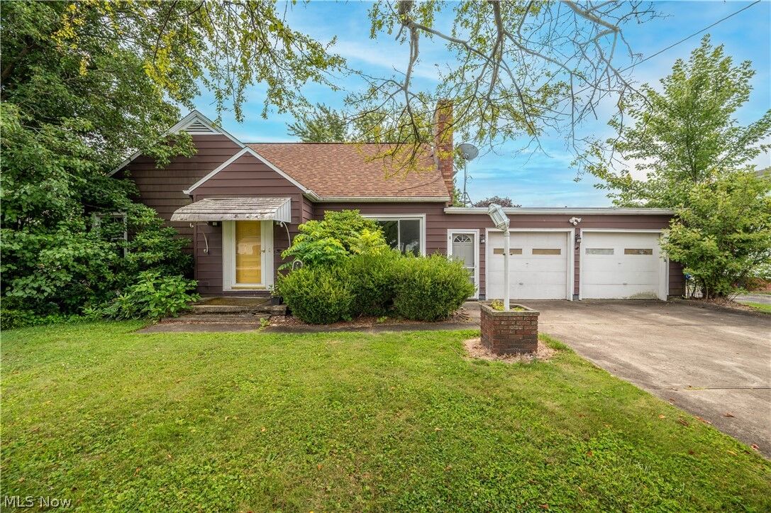 Property Photo:  1433 Robbins Avenue  OH 44446 