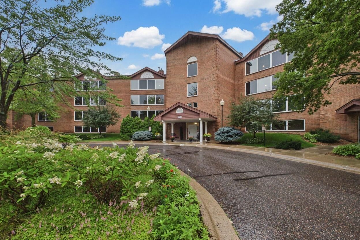 Property Photo:  1021 Sibley Memorial Highway 204  MN 55118 