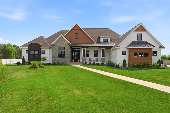 Property Photo: 6783 Broadview Drive MN 55372