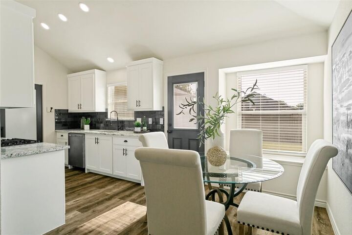 Property Photo:  2212 Silverthorn Lane  TX 75028 