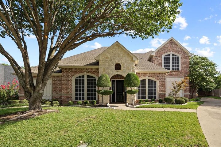Property Photo:  4909 Lakewood Drive  TX 76034 