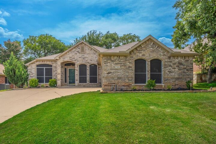 Property Photo:  7105 Stephanie Court  TX 76182 