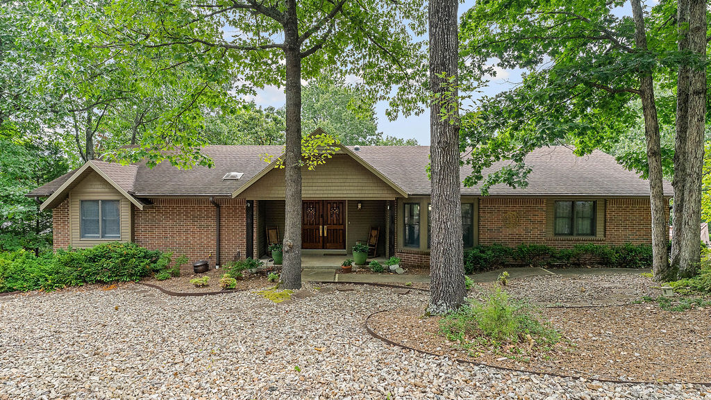 Property Photo:  1 Rockford Lane  AR 72715 
