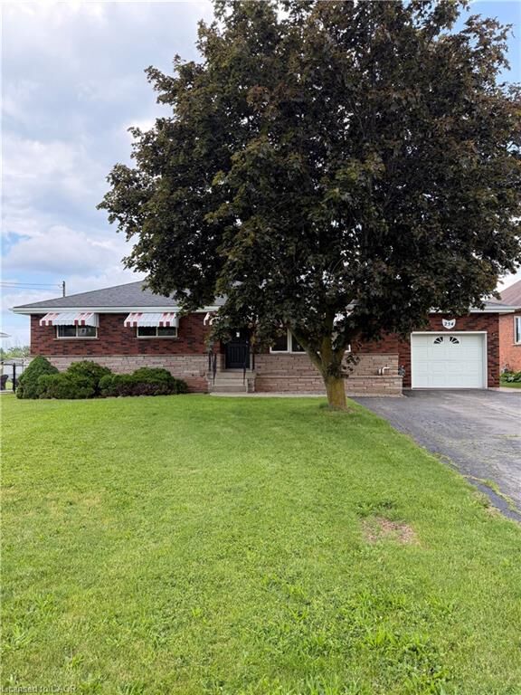 Property Photo:  254 Jones Road Main  ON L8E 5J5 