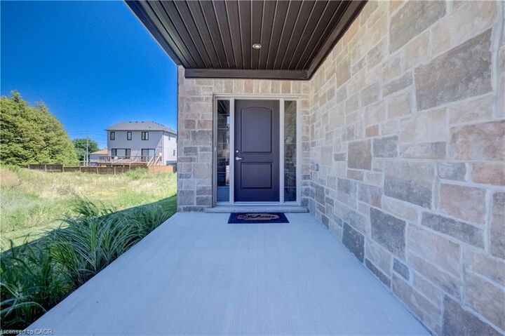 Property Photo: 683 Pelham Street ON N2K 0C2