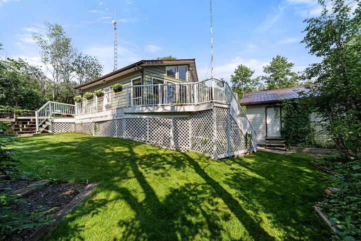Property Photo: 11 1 Street AB T0C 2L0
