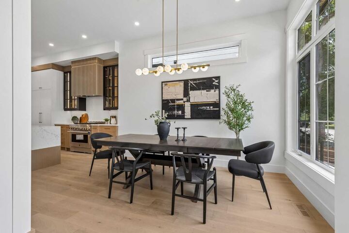 Property Photo: 2708 18 Street NW AB T2M 3T8