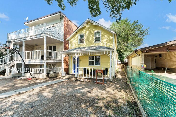 Property Photo: 856A Braemar Street SE AB T1A 0V5