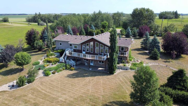 Property Photo: 425062 Range Road 250 AB T4J 1R1