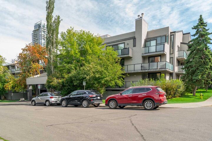 Property Photo: 1732 9A Street SW 107 AB T2T 3E6