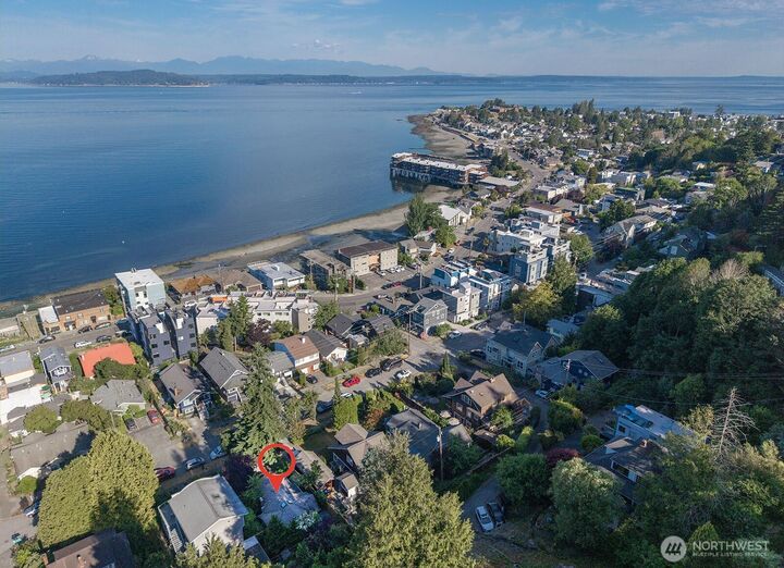 Property Photo:  4018  59th Avenue SW  WA 98116 