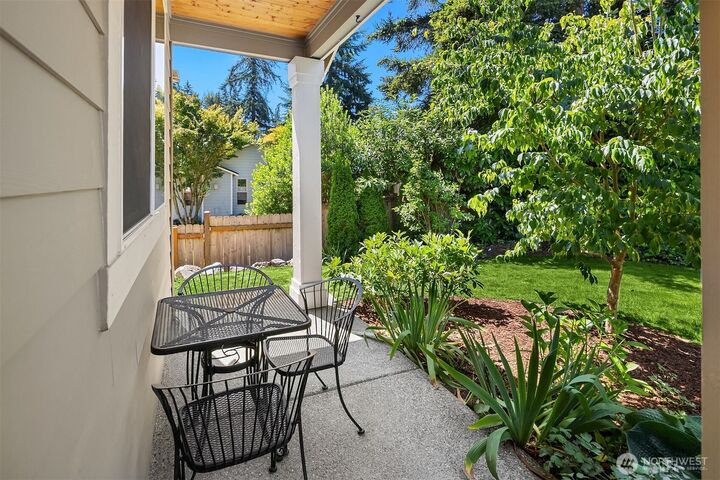Property Photo: 26 Meadow Place SE WA 98208