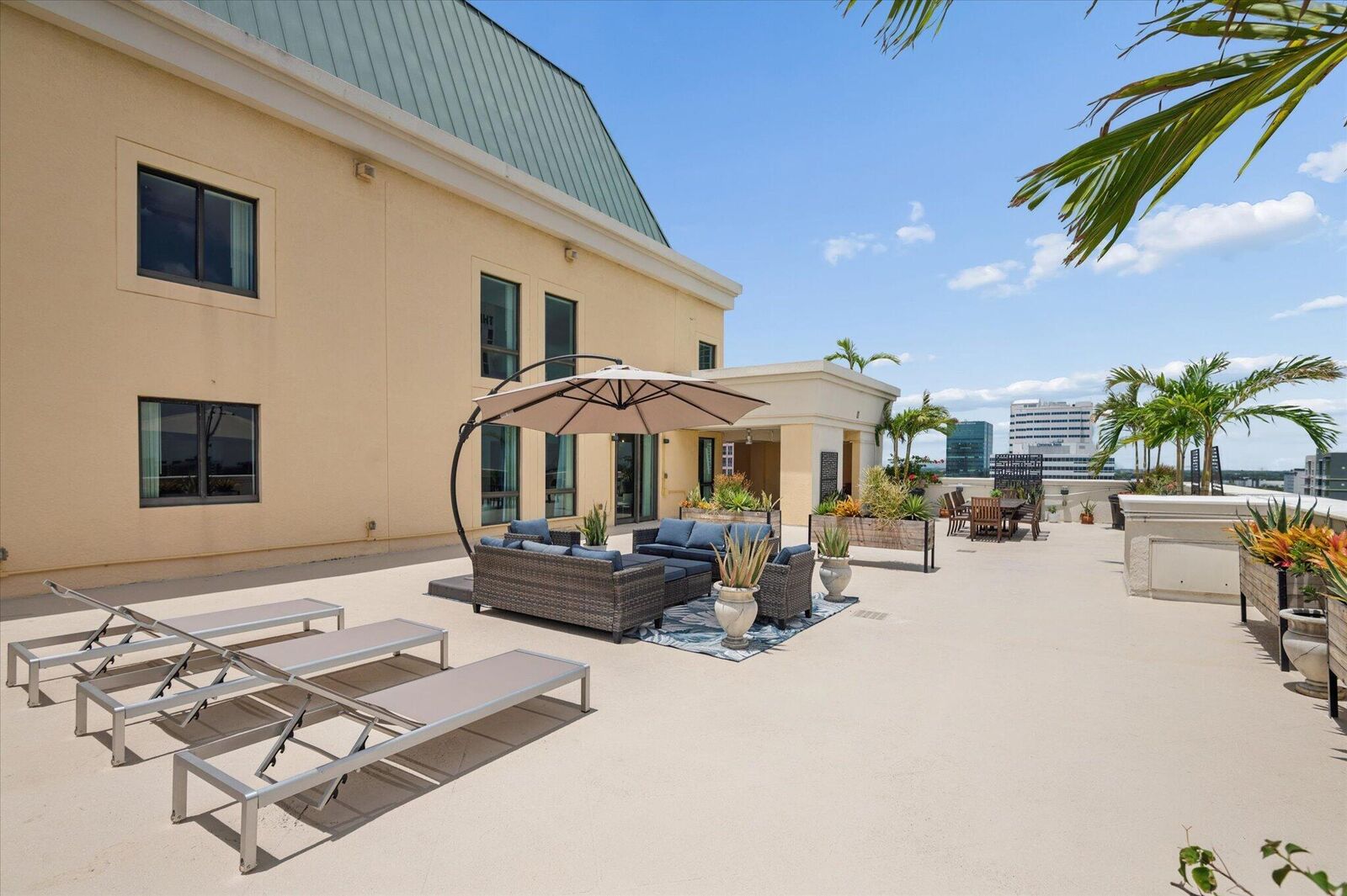 Property Photo:  110 N Federal Highway Ph 3  FL 33301 