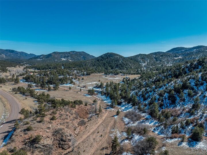 Property Photo:  221 Chris Crossover Drive  CO 81212 