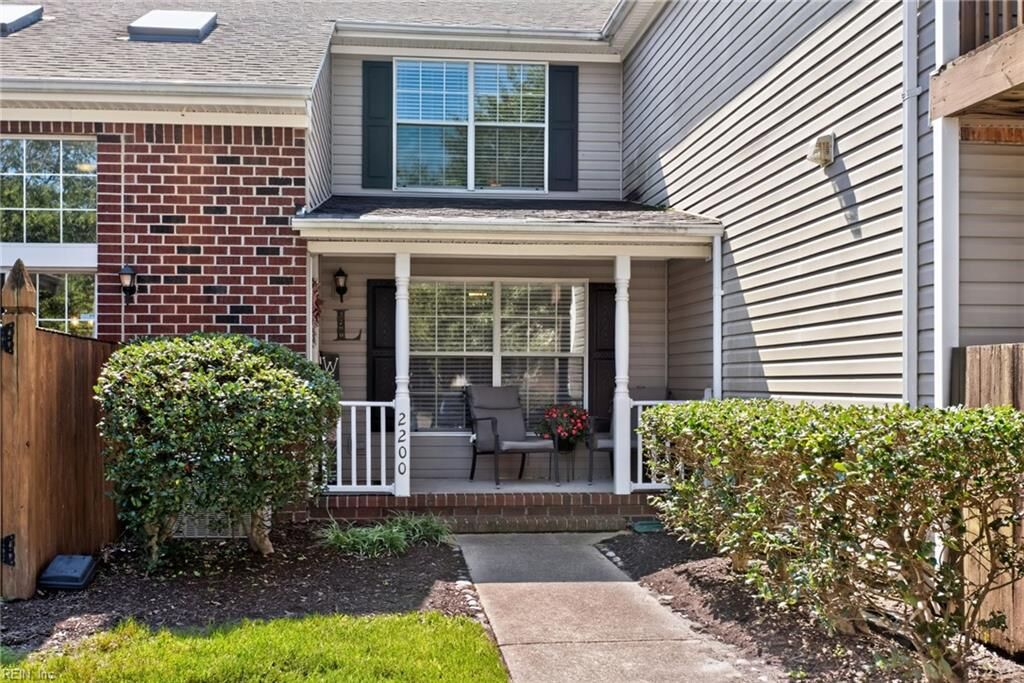 Property Photo: 2200 Willow Point Arch VA 23320