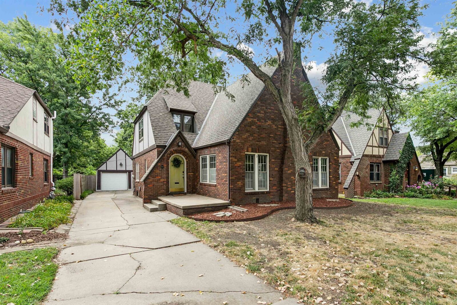 Property Photo: 1506 N Woodrow Ave KS 67203