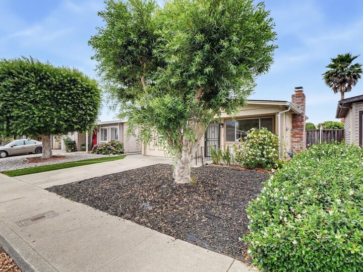 Property Photo:  525 El Rio Street  CA 95076 