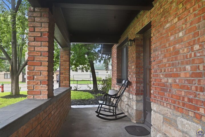Property Photo:  1934 NW Fillmore St  KS 66608 