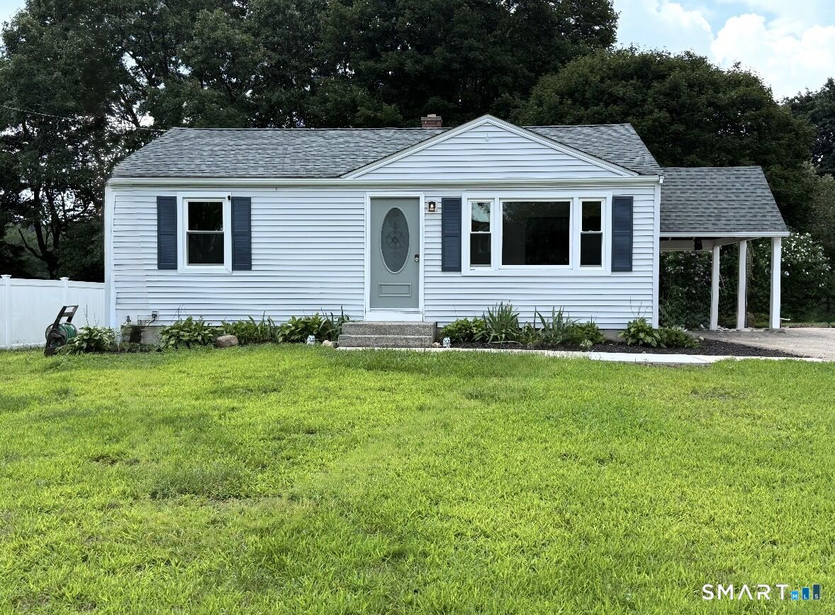 Property Photo:  8 Cedar Drive  CT 06359 