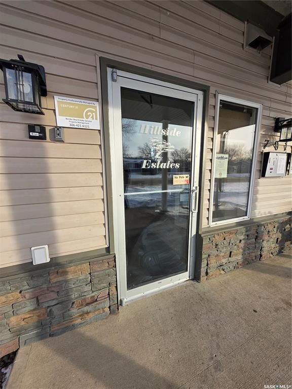 Property Photo:  701 Henry Street 205  SK S4A 2B7 