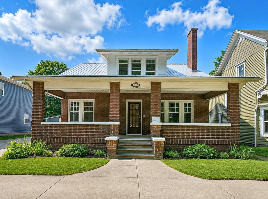 Property Photo:  644 4th Ave  OH 45631 