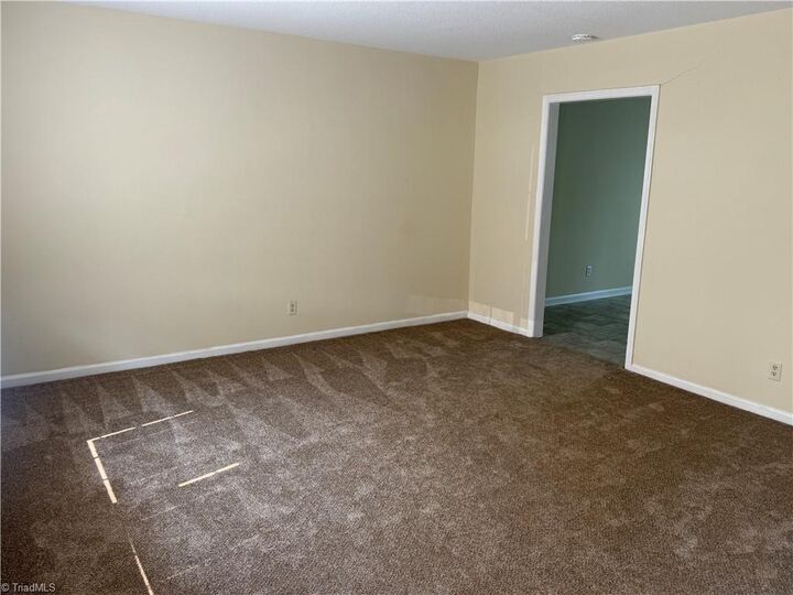 Property Photo: 506 Summit Street NC 27025