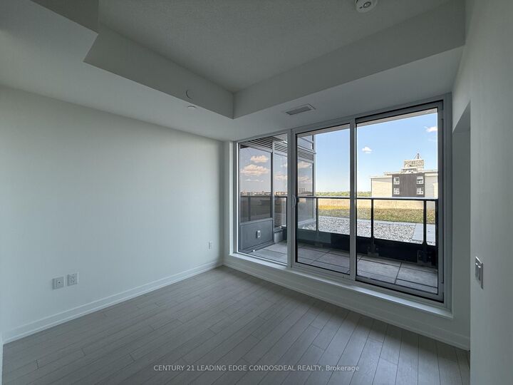 Property Photo:  4010 Eglinton Avenue W 920  ON M9A 0G5 