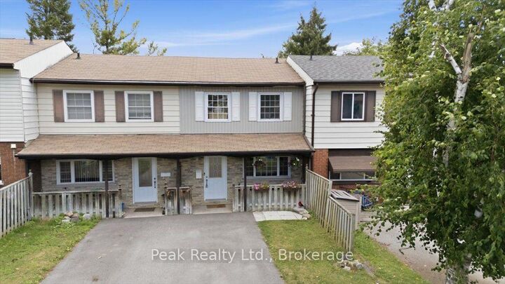 Property Photo:  1673 Applewood Crescent  ON K9K 1N3 