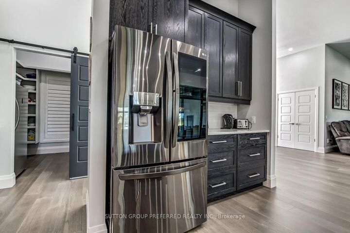 Property Photo: 25770 Poplar Hill Road ON N0M 1P0