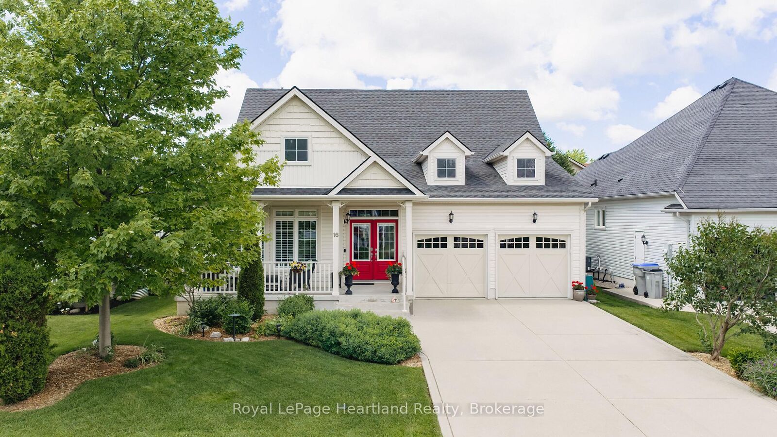 Property Photo: 16 Macpherson Avenue ON N0K 1W0
