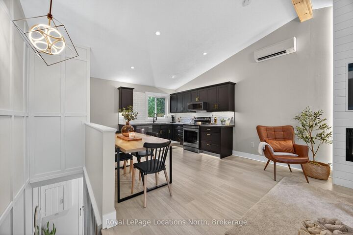 Property Photo: 5 Dawson Drive 305 ON L9Y 5B4