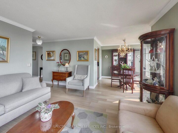 Photo de la propriété:  325 Webb Drive 1603E  ON L5B 4A1 