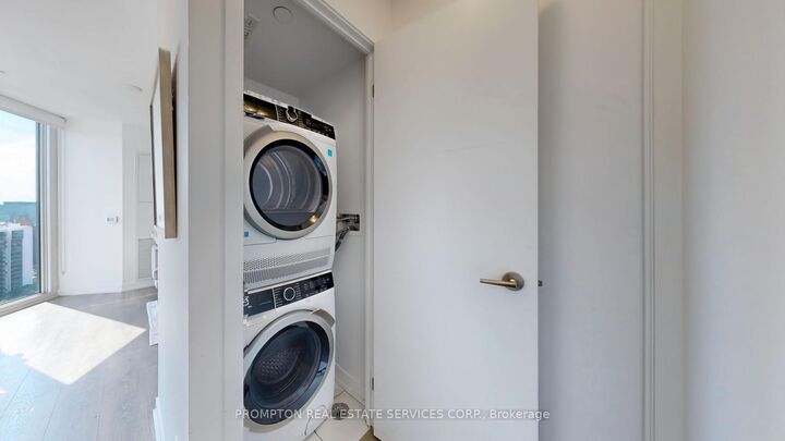 Property Photo:  219 Dundas Street E Ph112  ON M5A 0V1 
