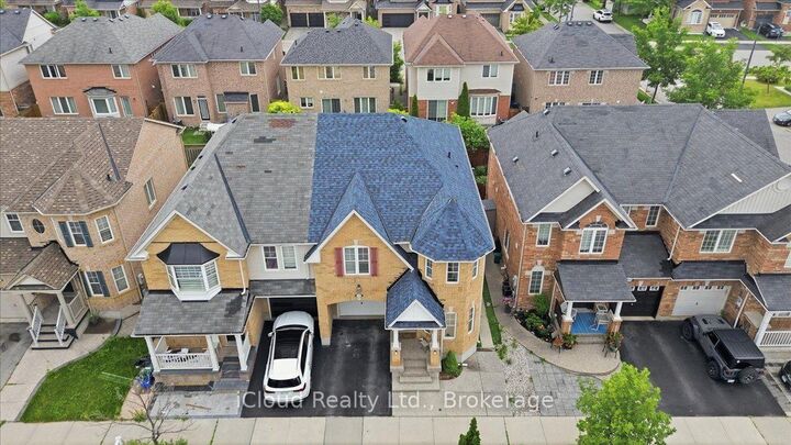 Property Photo: 270 Whetham Heights ON L9T 0N7