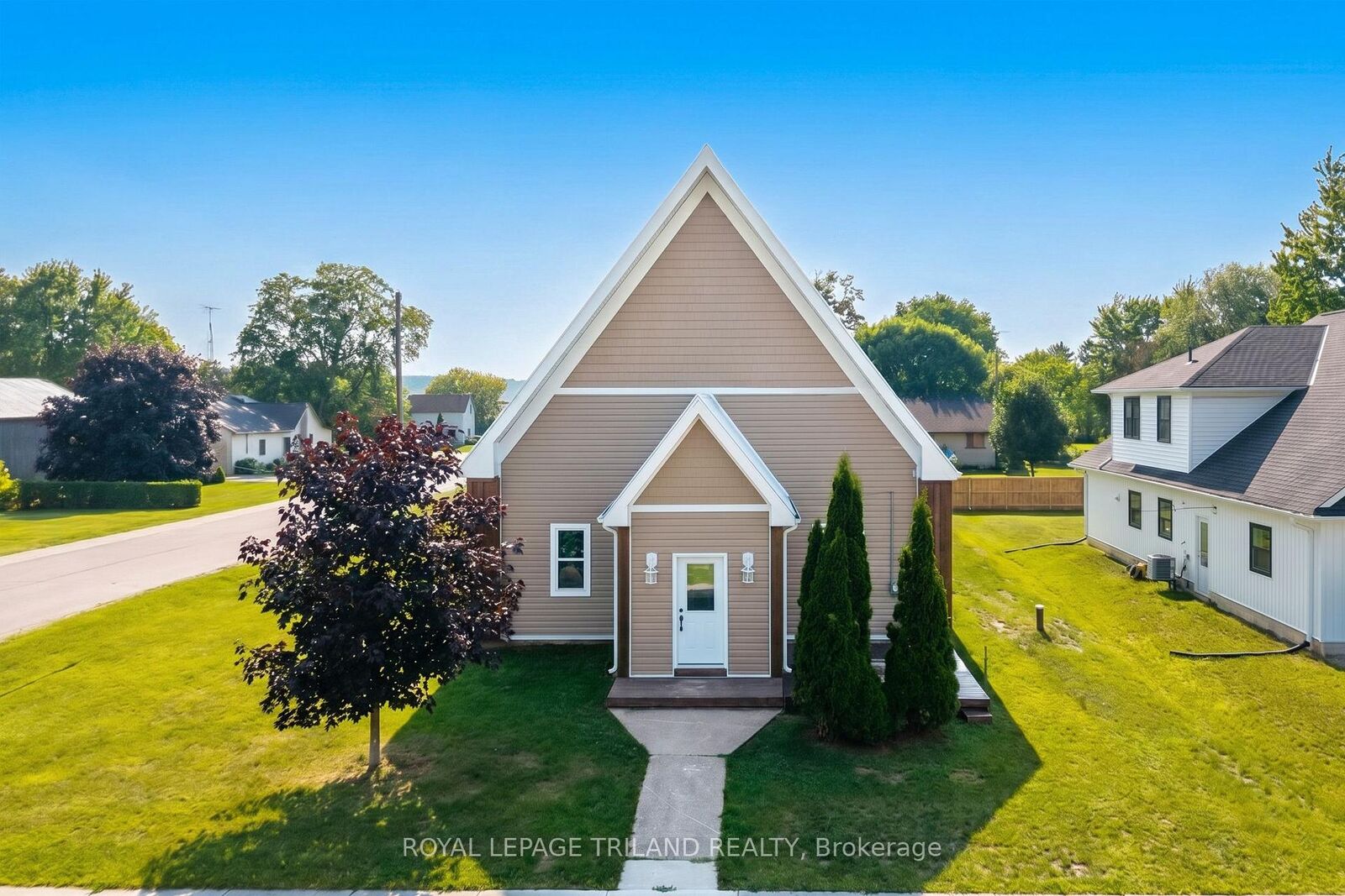 Property Photo:  27775 Kerwood Road  ON N0M 2B0 
