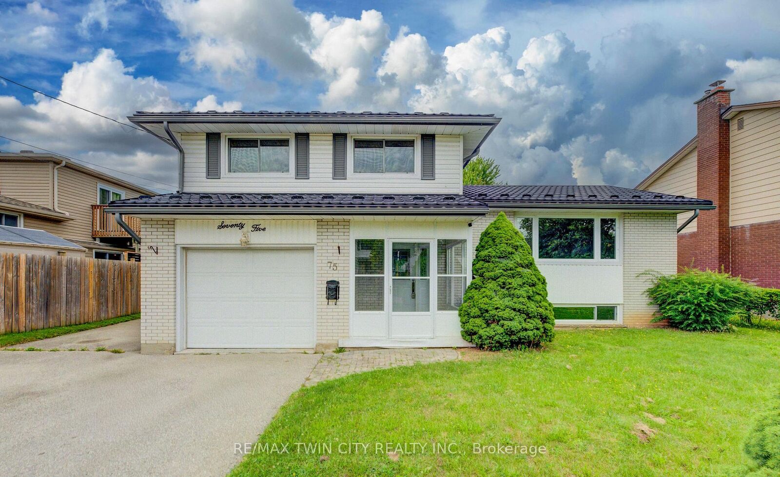 Property Photo:  75 Balmoral Drive  ON N1E 3N7 