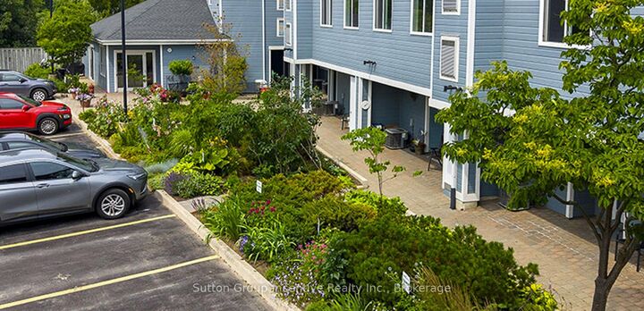 Property Photo: 34 Bayfield Street 404 ON N4L 1Y2