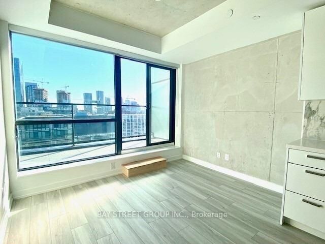 Property Photo:  458 Richmond Street W 1504  ON M5V 0S9 