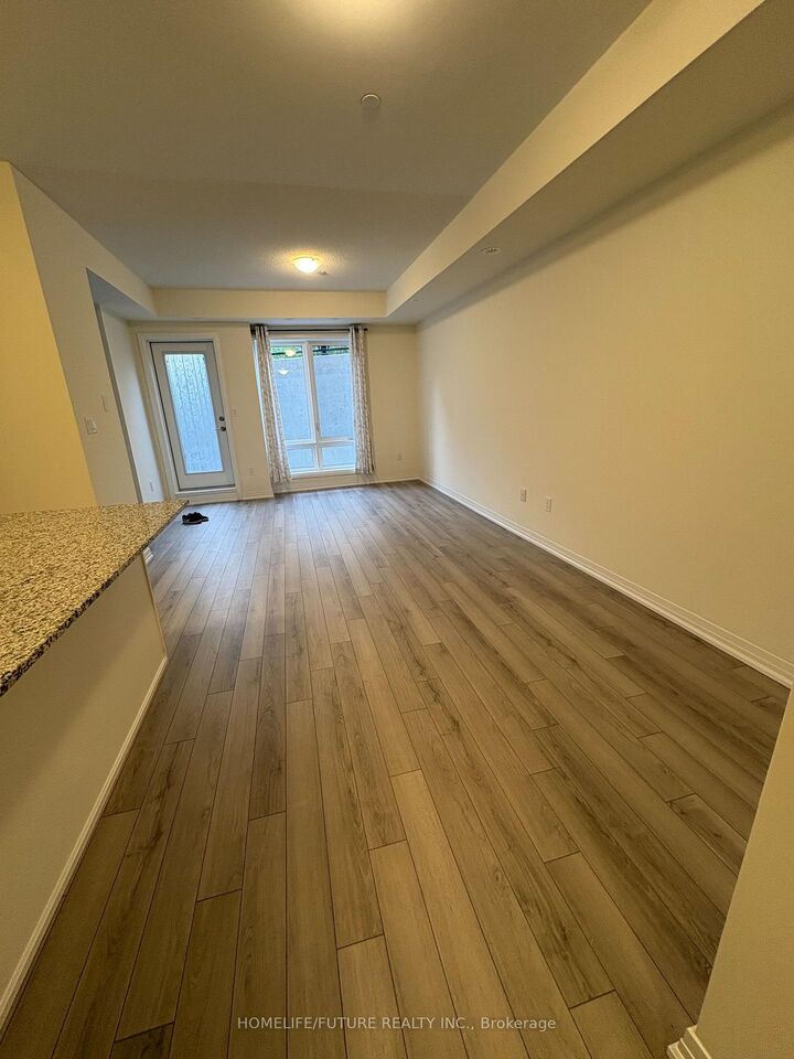 Property Photo:  165 Tapscott Road 1  ON M1B 0E8 