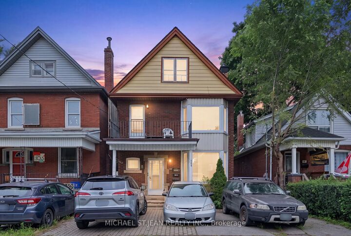 105 Rosemont Avenue — photo 1