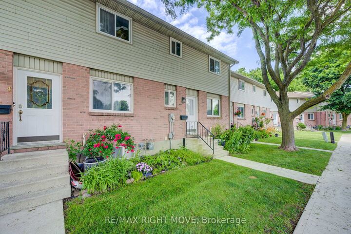 Property Photo:  486 Springbank Avenue N 3  ON N4T 1K8 