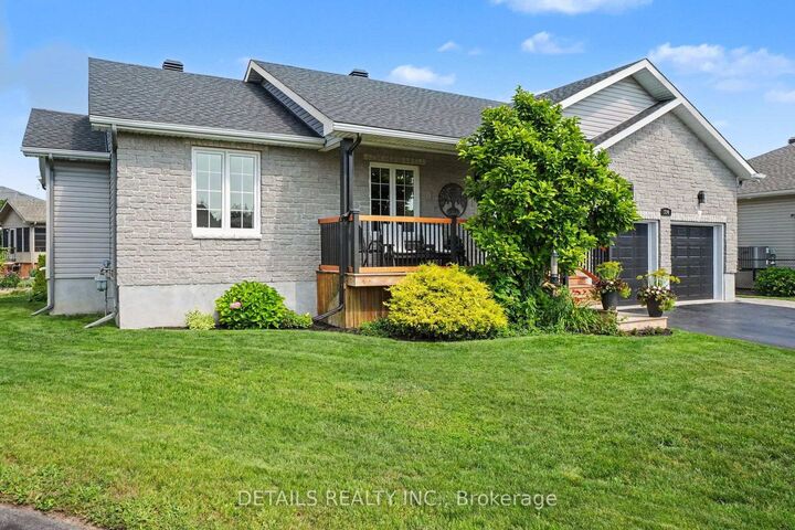 Property Photo:  114 Templeton Court  ON K0G 1J0 