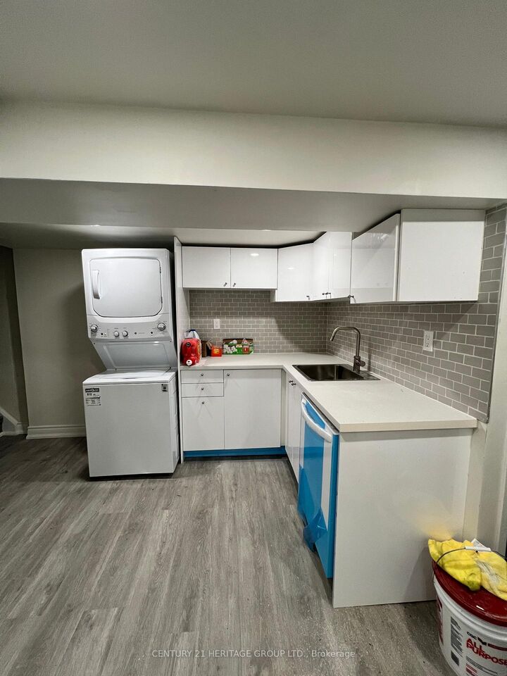 Property Photo:  91 Kingslake Road Bsmt  ON M2J 3E7 