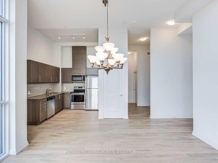 Property Photo:  30 Meadowglen Place 2908  ON M1G 0A6 