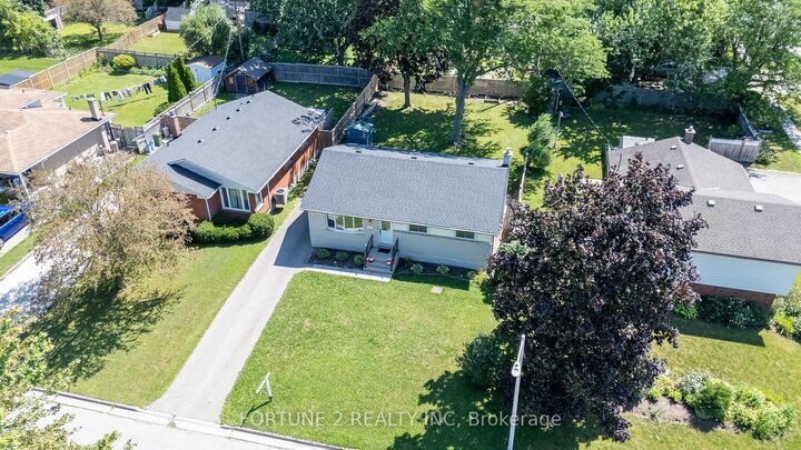 Property Photo:  4 Parish Street  ON N5R 4W8 