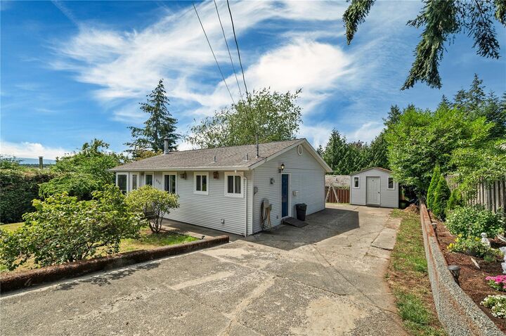 515 Oak Pl — photo 1