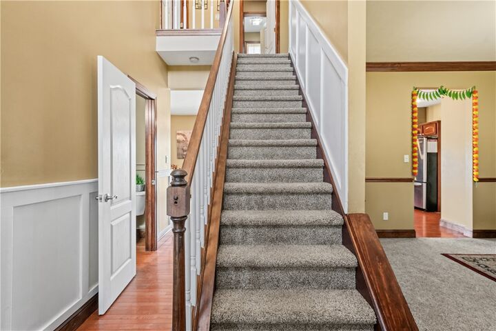 Property Photo:  2044 Sterling Dr  PA 15057 